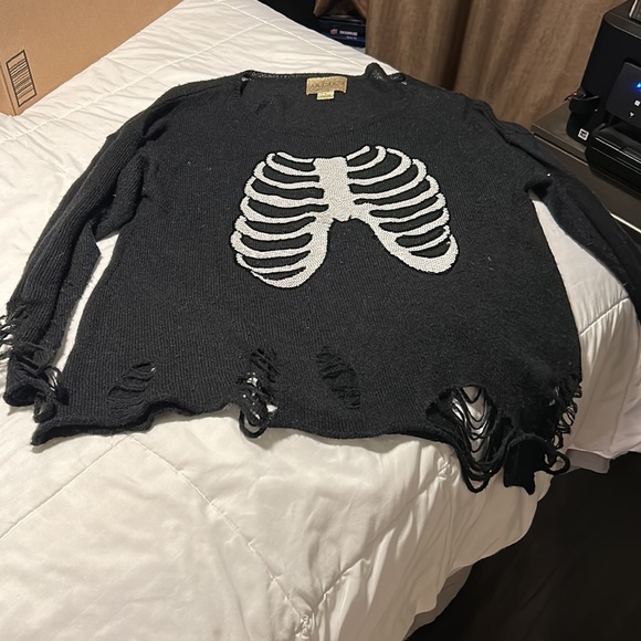 Wildfox Lennon sweater - Picture 3 of 3